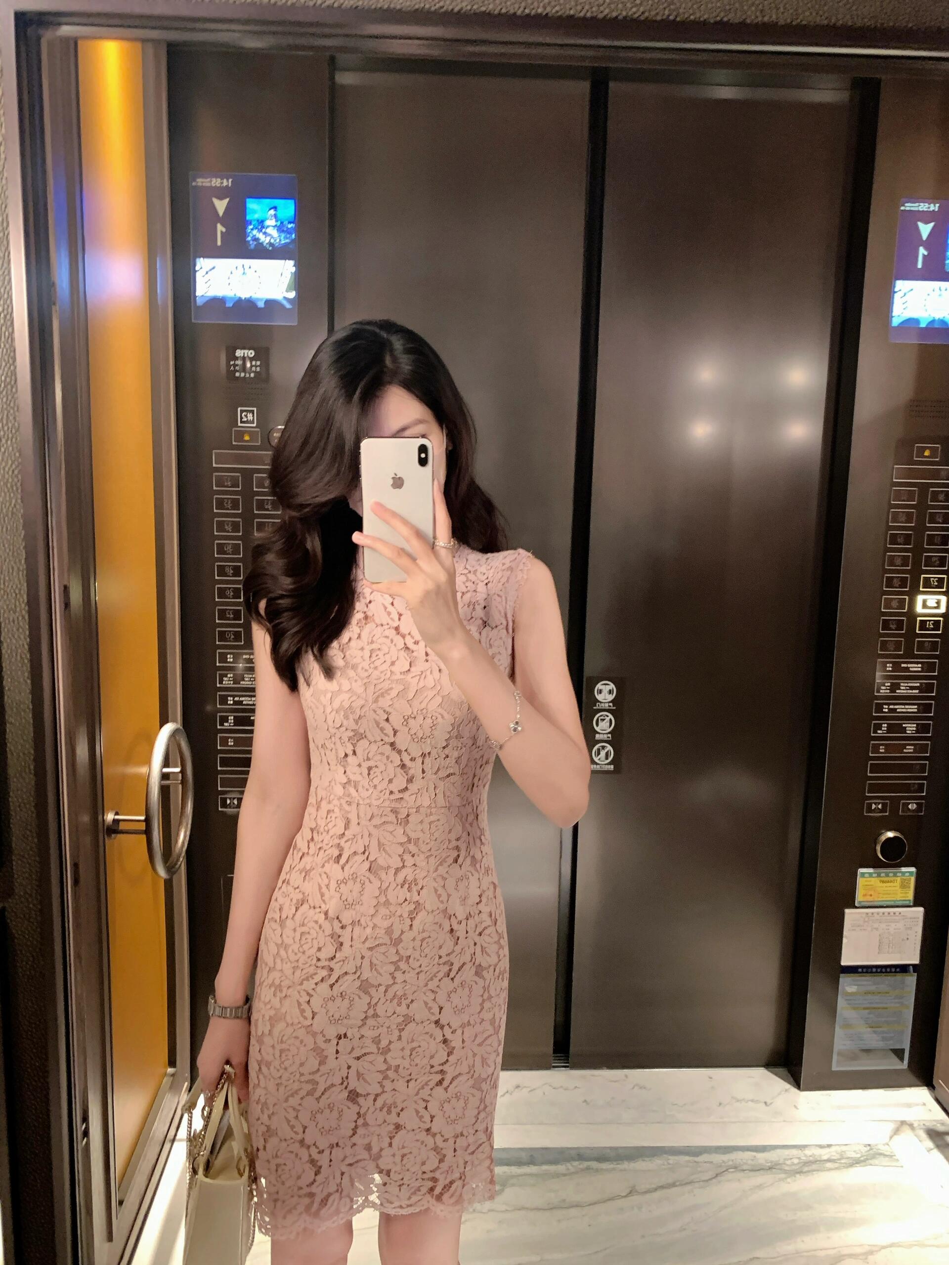 Sleeveless nude pink lace one piece dress
